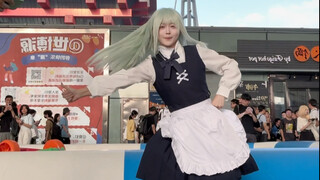 Ternyata menari di samping keranjang bunga Bang Hua dengan Jigou sambil mencampurkan es batu itu ras