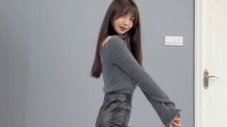 AOA- Short Skirt