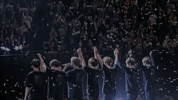 ai la fan chân chih cua BTS a🥰🥰🥰🥰