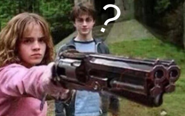 哈利：你TM掏了个啥玩意儿出来？？？（哈利波特在现代）