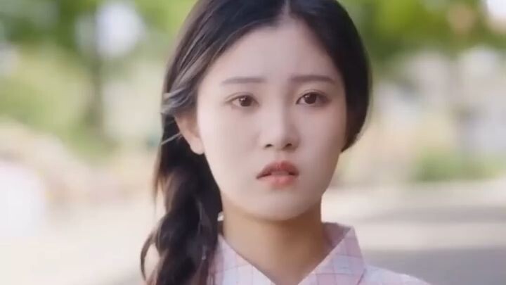 สาวบ้านนอกทำดีจนCEOสาวรับเป็นลูกบุญธรรม มีพี่ชายCEOหล่อรวยสามคนคอยตามใจเธอ