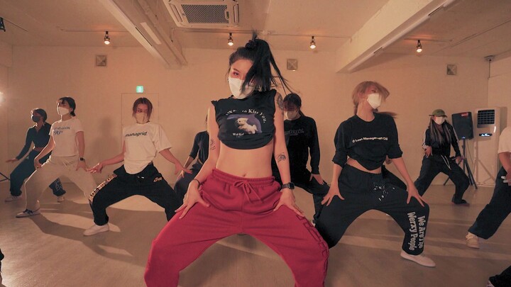 Balance不好 建议练这个： YELLZ编舞 / YOUNG T & BUGSEY - STRIKE A POSE /
