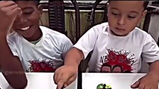 😂😂 شيئًا فشيئًا، تقبّل نفسه