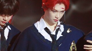 【stray kids|Felix】Siapakah pemain bass berambut merah yang banyak ditanyakan orang di akhir tahun? 【