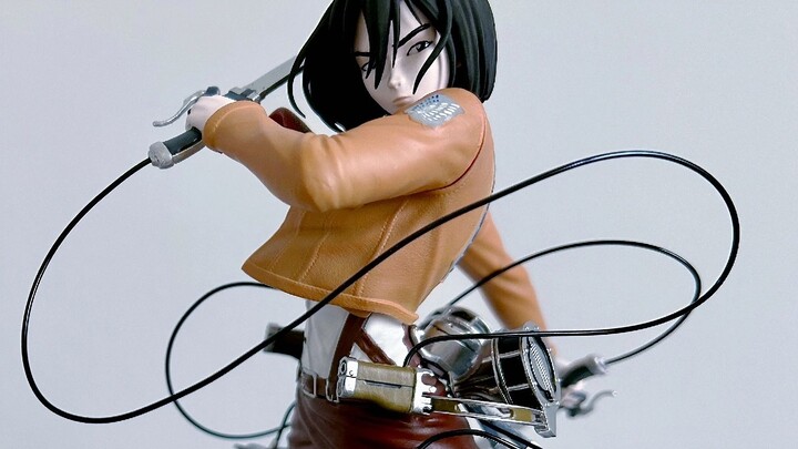 ตอนที่ฉันพิมพ์ 3D Mikasa สิ่งเดียวที่ฉันคิดได้คือ ED "ชื่อแห่งความรัก"