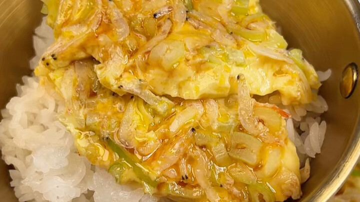 【Puding telur ala kuno dari Tiongkok Timur Laut, hampir setiap meja di restoran barbeku wajib memesa
