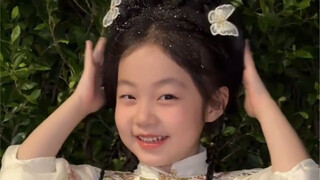 女儿穿汉服去学校，被围观了！