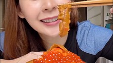 Bikin sendiri aja bahannya 800k gimana kalau di resto coba …. Makanan Sultan bener ….