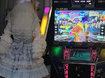 Chàng trai mặc lolita, nhảy e-dance rồi nổi tiếng