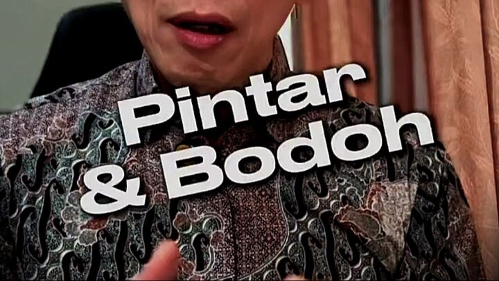 Dua orang pintar nggak bisa saling jatuh cinta!!