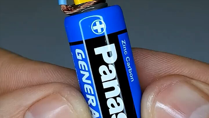 Homemade Kerosene Lamp from a Red Bull Can