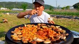 솥뚜껑에 전복과 삼겹살, 콩나물, 김치 야무지게 구워 소주 한 잔! (Grilled Samgyeopsal with abalone) 요리&먹방 - Mukbang eating show