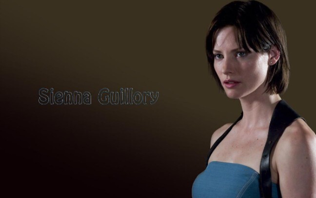 Cảnh sát đẹp nhất của Resident Evil - Cảnh sát đẹp nhất Valentine - Sienna Guillory's Game / Movie R