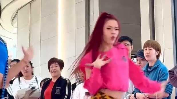 It is suspected that YG let Ruka come alone for the first DRIP road show in Shanghai. Ruka's straigh