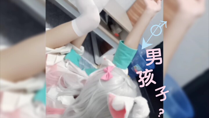 Đợt cosplay thứ ba của cậu bé~