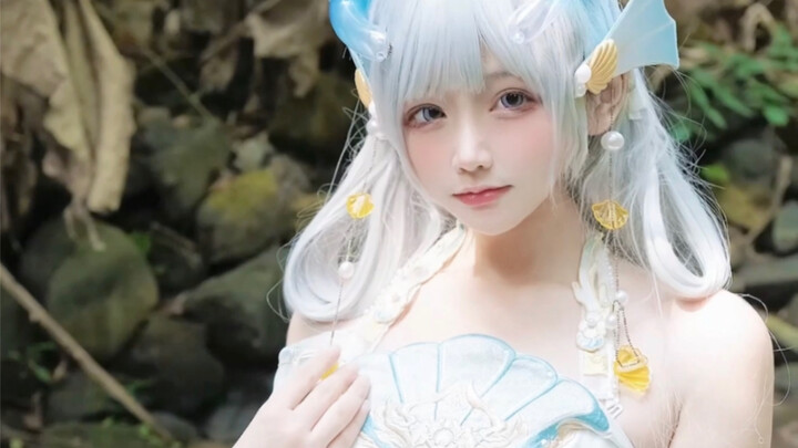 A very white little blue dragon