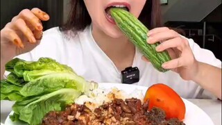 Sambel favorite langganan sudah bertahun tahun , dulu aku paling suka sambal roa asap nya ,