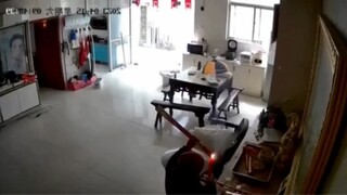 奶奶说今天的香格外的炸裂[卧槽]