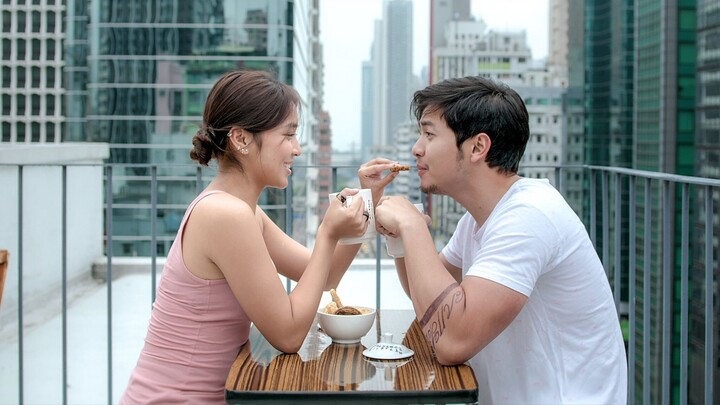 Hello, Goodbye and Everything in Between (2022) Full HD Sub Indo