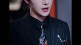 แสงจันทร์บนปลายนิ้ว
