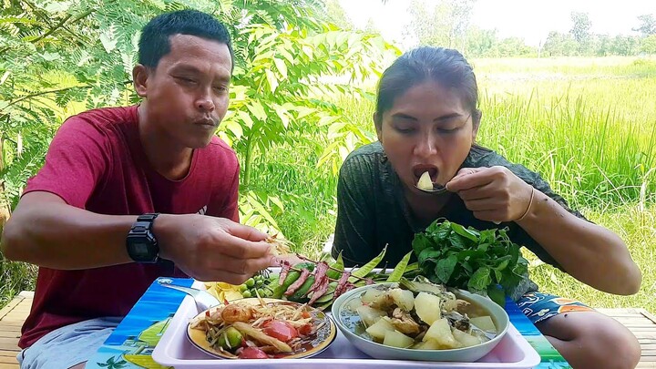 วิถีบ้านทุ่ง!!ตำบักหุ่งแกงไก่แซ่บๆจ้า ตาหน่อยเล่าเรื่องผูกเสี่ยวกับเพื่อนจอนให้ฟังจ้า