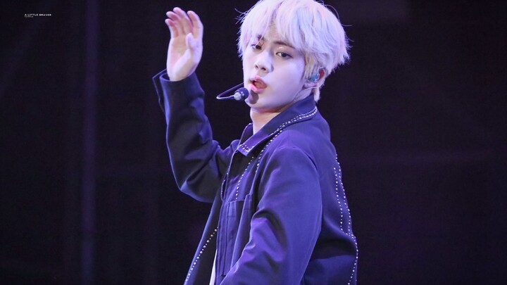 【คิม ซอกจิน】ไลฟ์เพลย์เพลง “FIRE” ของจิน ที่มียอดวิวกว่า 7 แสนครั้งบนเว็บไซต์พุช – ชายผู้จะก้าวขึ้นเป