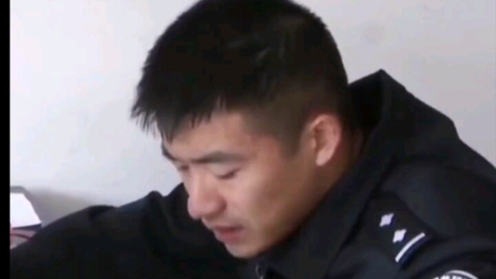 Police: “We’ve recovered the money! Here it is, back to you!” Victim: “No way I’m falling for that a