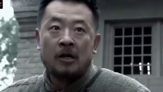 Seeing the Eighth Route Army throwing grenades, the young man quickly lay down, but he said, "No pul