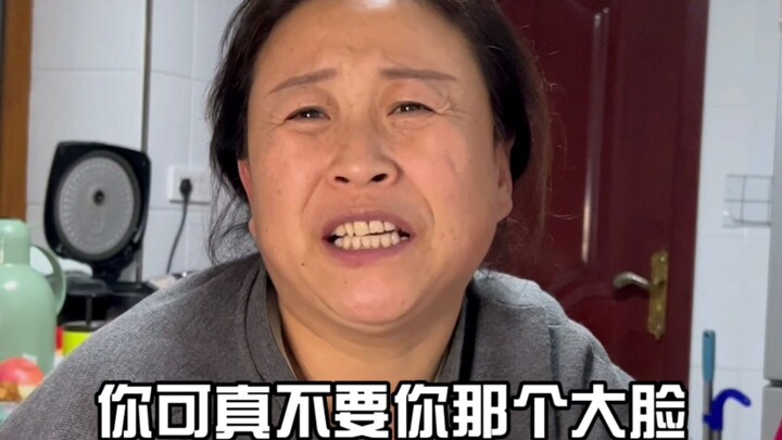 "Bài phát biểu về cô gái Putin" của tôi đã làm mẹ tôi thực sự tức giận...