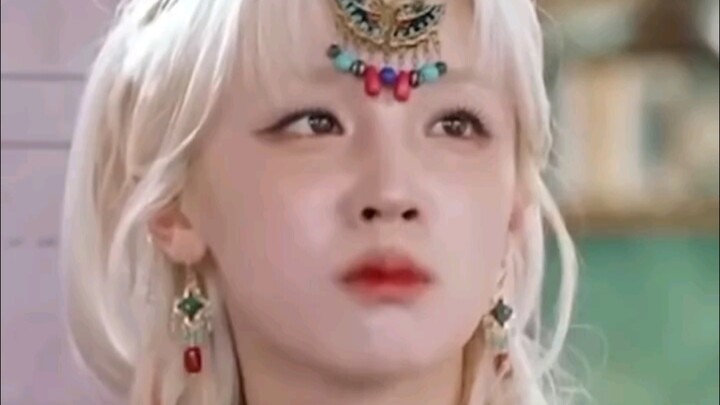 Song Yaqi’s little expressions after being teased by Fan Chengcheng #SongYaqi #FanCheng..