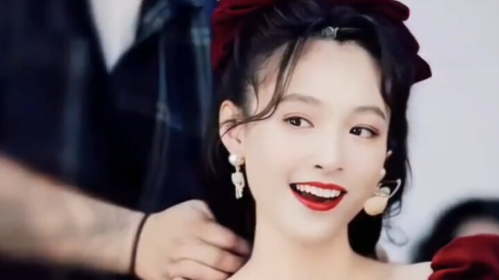 In a corner no one noticed, “Sisters Who Make Waves” Season 4 has premiered, and Wu Qian’s timid, in