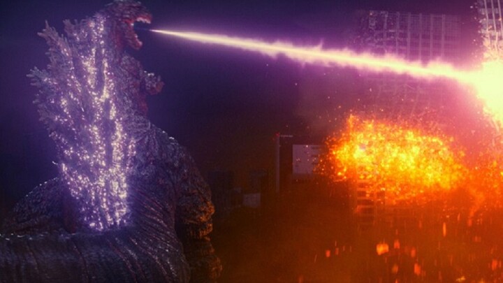 Godzilla lớn nhất trong lịch sử đã xuất hiện ở Nhật Bản. Con quái vật đáng sợ đã phá hủy mọi thứ và 