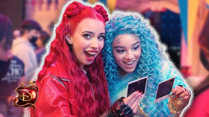 Descendants: The Rise of Red | Kylie Cantrall & Malia Baker | A Day in the Life | @DisneyDescendants