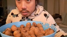 ASMR EATING + CRACKING WALNUTS & SHARING KNOWLEDGE ABOUT LIFE