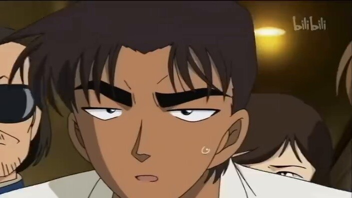 Xiaolan dan Ye berpelukan dengan pria lain dan tidak mau melepaskannya! Wajah Shinichi Heiji dipenuh