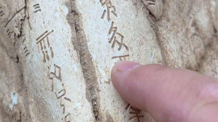 Wearing the same outfit isn’t scary—what’s really awkward is when you’re standing right next to each