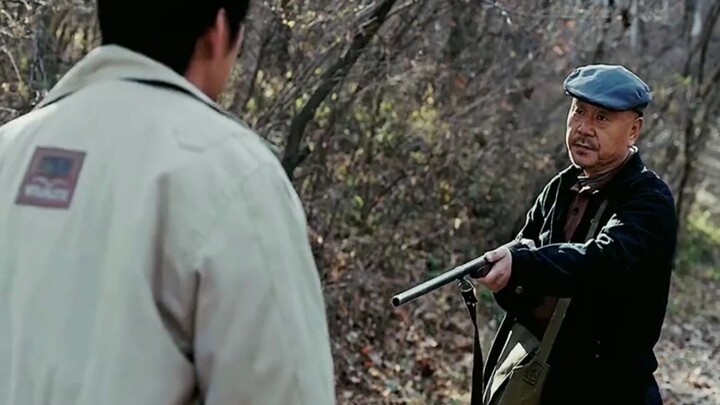 Ketika teman datang, kami minum anggur yang enak; ketika serigala datang, kami punya senapan berburu