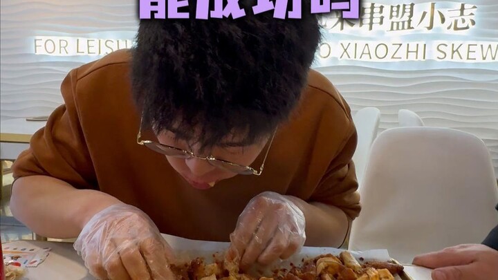 น้องชายจากอันซานจะสามารถพิชิตไก่ทอดชิ้นใหญ่ 5 ชิ้นได้สำเร็จหรือไม่?