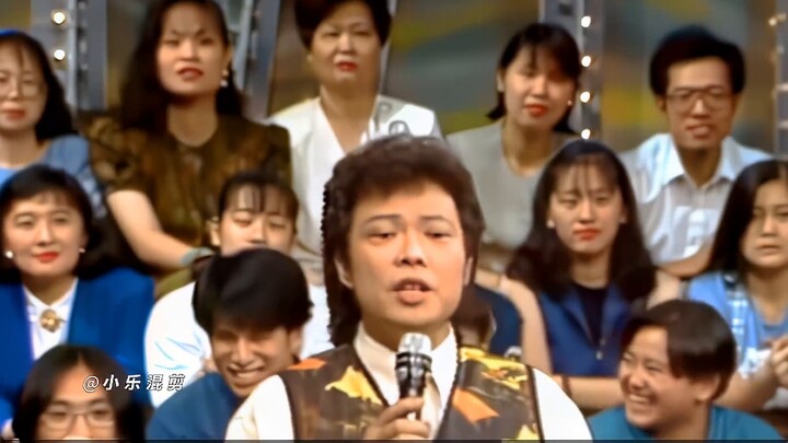 How can we not admire such an innocent goddess who has softened the years and amazed the times?