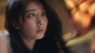 คุณไปเรียนมหาวิทยาลัยมาเหรอ? เป็นมหาวิทยาลัยไหนคะ?