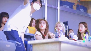 Nghệ sĩ K-pop kỳ cựu Ahn Yu-jin đã nhảy theo điệu nhạc TOMBOY khi đang ngồi