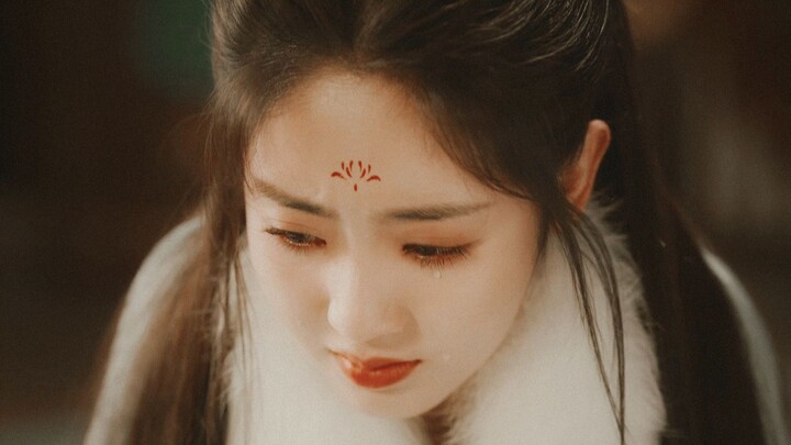 【ภาพกลุ่มสตรีโบราณ】ในใจโหยหาอิสระ แต่กลับติดอยู่ในกรง ดิ้นรนอย่างทุกข์ทรมาน