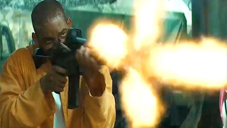 子弹：发生了什么？枪：他好像开挂了！ 无后座锁头，今晚能吃鸡