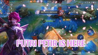 PUTRI PETIR IS HERE