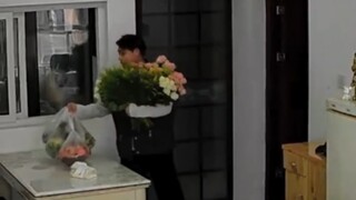 其实女人要的不是花多少钱，而是你把他放心上爱他疼她，可是有的男人就是觉得女人太作，后来女人能挣钱了能独立了她也不再爱了