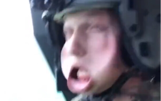 Gió với tốc độ 200 km/h mạnh đến mức nào?