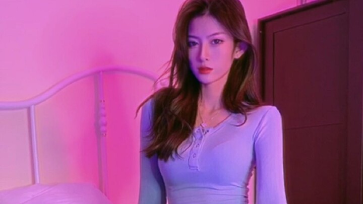 ฉันเคยลมที่เธอโดนพัดผ่าน มันเรียกว่าได้กอดกันไหม?