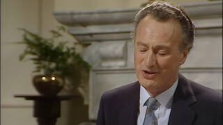 Humphrey, I've been thinking that it's time to lighten your load. Humphrey: OH no no no no. No, ther