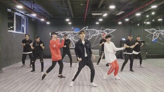 【TFBOYS】Sao TFBOYS, ông hoàng nhạc đồng hồ, lại không thể lên đúng nốt nhạc cho bài hát của chính mì