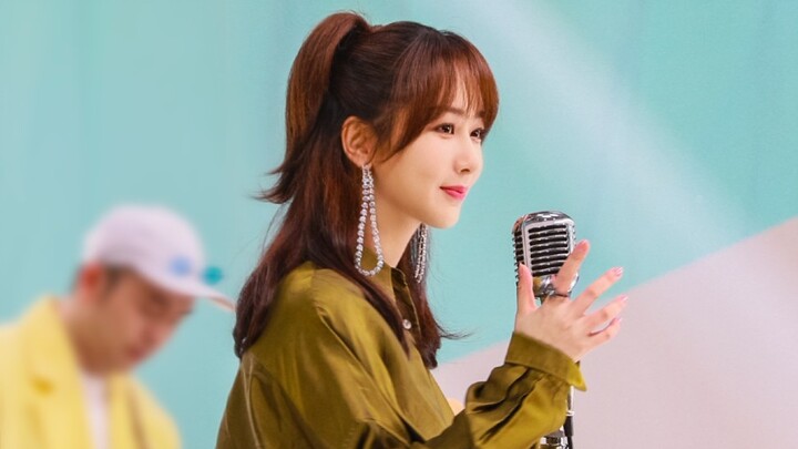 MV angin sejuk khas Band Mosaik Yang Zi resmi dirilis; Yang Zi cantik dan suaranya manis sekali—teri